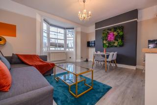 2 Bedroom Apartment Next to Brighton Beach & Shopping Center - Brighton & Hove - 0