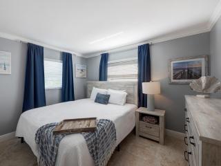 2BR Near The Beach !Walk 2 Everything! - West Palm Beach - 7