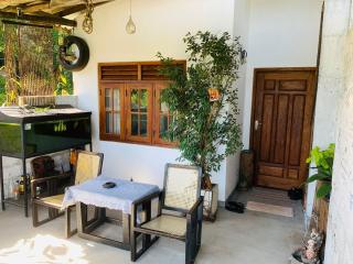 H S Home Stay - Kandy - 9