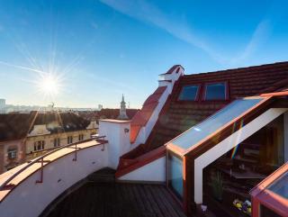 Luxusní apartmán s terasou a garáží - Prague - 4
