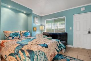 Tropic Terrace Suite #4 - Beachfront Resort - St Pete Beach - 7