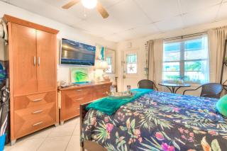 Tropic Terrace Suite #5 - Beachfront Resort - St Pete Beach - 6