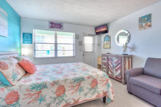 Tropic Terrace Suite #56 - Beachfront Resort - St Pete Beach - 5