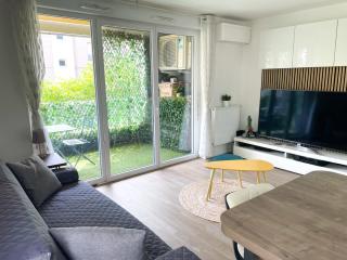 Splendid modern Duplex with 4 bedrooms, very close to Paris, metro "RER A" at 250m, Fast wifi, parking - Nanterre - 0