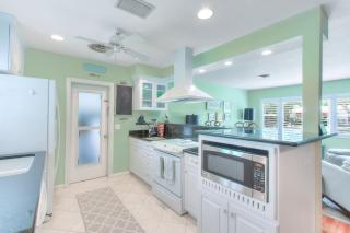 Seahorse Cottage Monthly Beach Rental - Clearwater Beach - 4