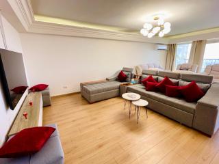 3BR Spacious Apt Overlooking Nile corniche Maadi - 5