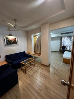 The Ambassador Hotel Pune - Pune - 9