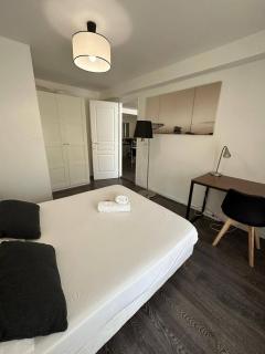 Villa Constance 1 Antibes - Spacieux duplex avec jardin - Antibes - 2