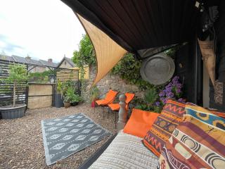 Cromford Garden Glamping Hut Peak District - 1