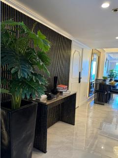 MAKATI Prime Luxury - 3