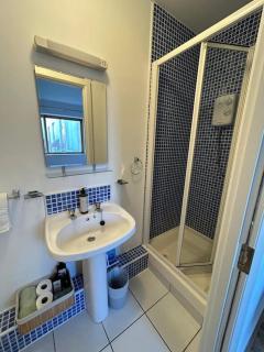 Key West Suites - Wexford - 8