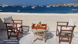 Ricardo by the sea - Parikia - 8