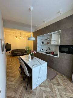 Elegant 1BR Near Mrgvali baghi - Tbilisi - 9