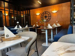 HOTEL DE LA GARE - Eygliers - 8