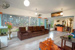 Redwoods Hotels and Resorts - 4