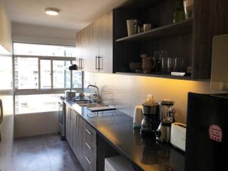 Confortable y Luminoso Apto Frente a Playa Pocitos - 2