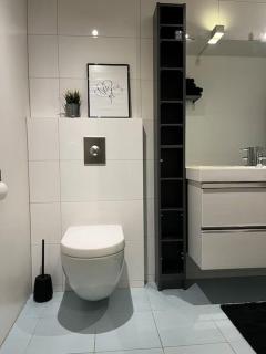 Sentral og lys leilighet med stor uteplass og gratis parkering - Sandnes - 2