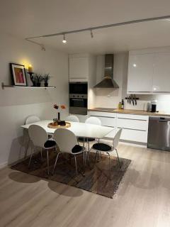 Sentral og lys leilighet med stor uteplass og gratis parkering - Sandnes - 6