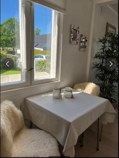 Sjarmerende og solrikt hus nær strender på Fevik - Fevik - 1