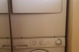 Bright 2 BR, Great Location - 6