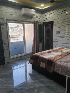 RKS INTERNATIONAL HAMPi - 7