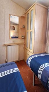 MOLLIES DEN 2 THE GRANGE 8 Berth F34 - Ingoldmells - 1