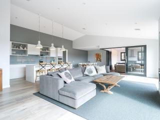 Charleston Glamorous Sorrento Holidays Await - 9