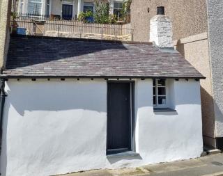 Ferrymans Cottage - Iconic Listed Building - Menai Bridge - 9