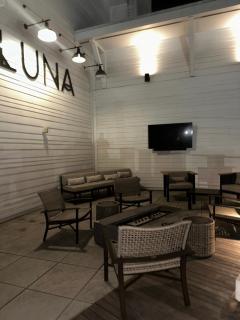 Monochrome Manor - 2