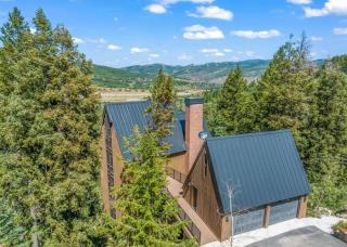 Gorgeous Mountain House with Sauna, Gym, Hot Tub - Park City - 0