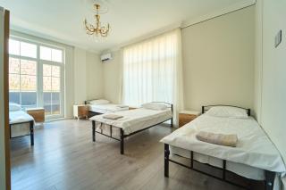 Premium Sea View Hotel & Hostel - Bakoe - 8
