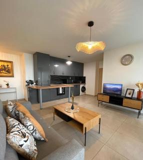 Welcome to Paris ! T3 super cosy, parking, terrasses, idéal 1-6 personnes, 8 min to Paris - 3