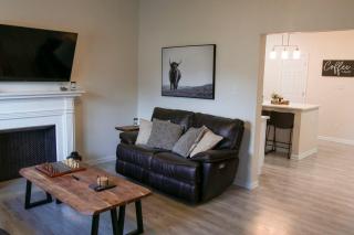 Modern 3 Bedroom Home - 8