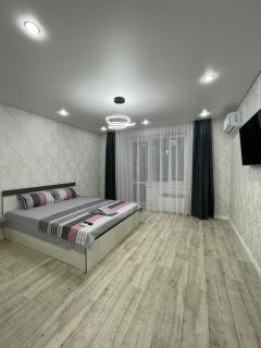 1 комн VIP квартира 10 мкр Sun City - Uralsk - 0