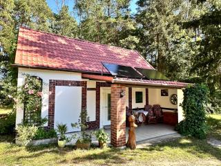 Tornower Waldhäusl, perfekt gelegen 60 km vor Berlin, auf der Schwelle zum Spreewald und nahe Tropical Islands - - 0