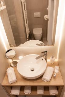 Tesla Boutique Apartments & Rooms - Zagreb - 8