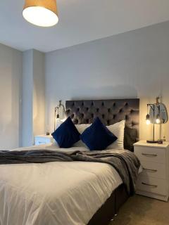 Manchester City Centre Apartment - 0