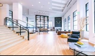 Monochrome Manor - 7