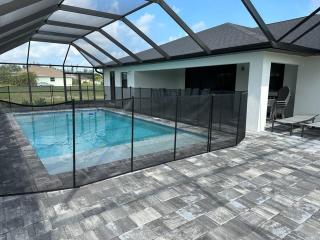 Villa Waterlily - 5 bedroom pool home waterfront - Cape Coral - 1