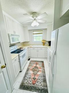 Countryside Carriage House with Pool - Commerce - 2