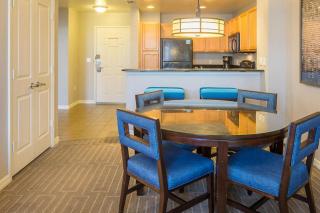 Take the Family to Orlando in this great 2BD in a resort setting with tons of amenities - 2