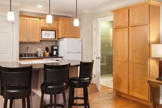 Beautiful Northeast scenery and resort amenities in this great 1BD vacation condo - 3