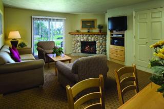 Resort 2BD condo with onsite resort amenities - 4