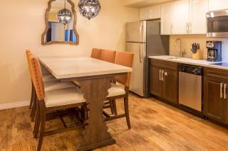 Enjoy the sands of the Atlantic in this tropical 2BD condo with resort amenities for family - Ormond Beach - 3