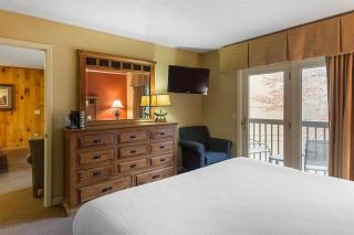 Breathe in Fresh Mountain Air in this 2BD resort condo with amenities onsite - 9