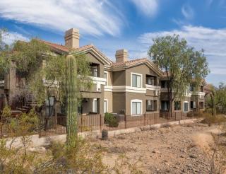 3BD resort condo nestled in a nature preserve resort amenities including pool,hot tub - Phoenix - 1