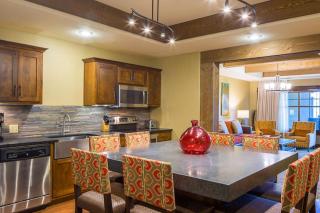 Family and Friend Retreat in a 2BD condo with access to all resort amenities - Hollister - 2