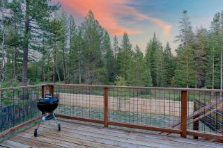 CHALET LU - Modern Luxury 4 bed 2.5 bath Chalet by Lake Baron in South Lake Tahoe - South Lake Tahoe - 2