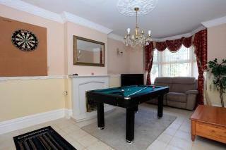 Lincoln Gate House Entertainment Room Hot Tub! - Peterborough - 3