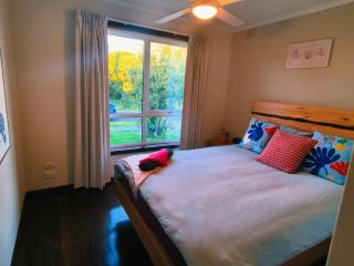 Elegant Relaxing Retreat Awaits - 3